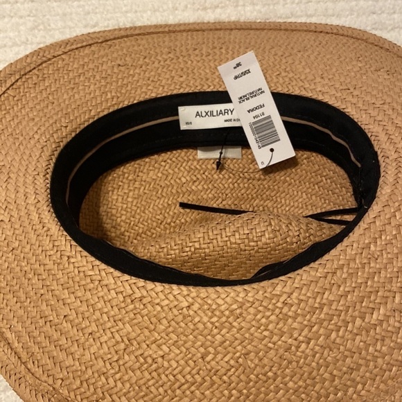 Nwt Women’s Alxiliary hat. Tan. Size XS/S - Picture 2 of 6